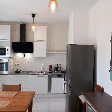 Korvin One Apartman Pápa Exteriér fotografie