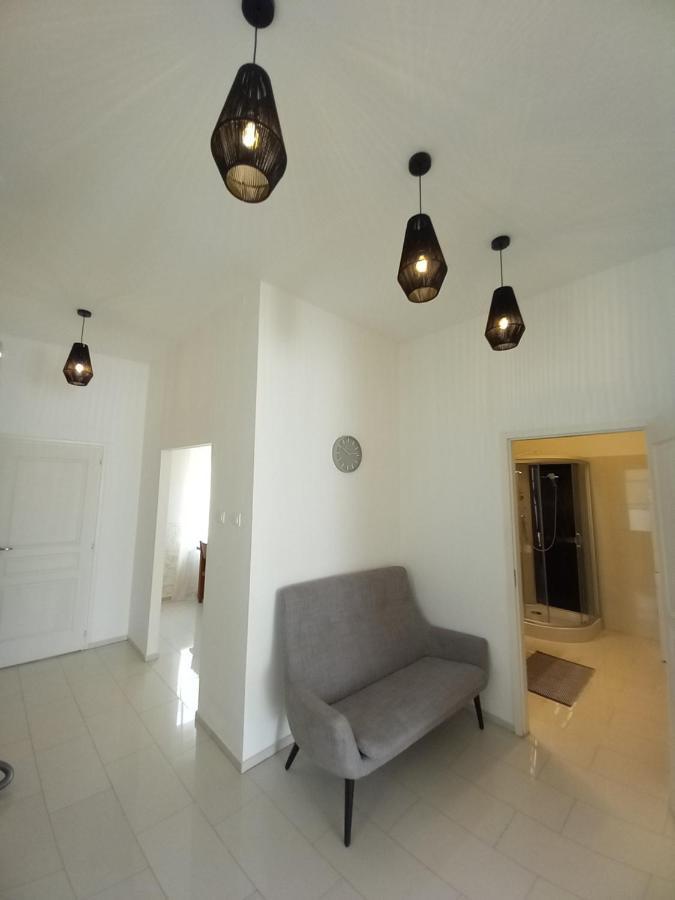 Korvin One Apartman Pápa Exteriér fotografie